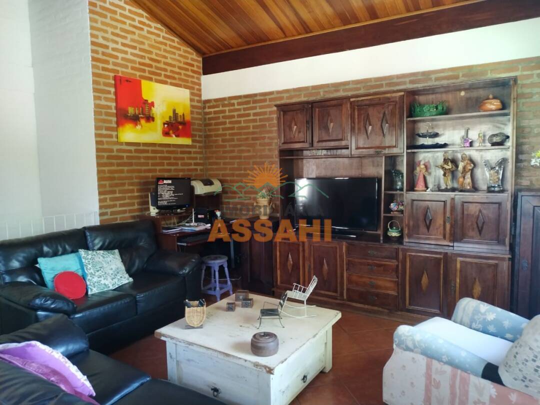 Casa à venda com 3 quartos, 438m² - Foto 2