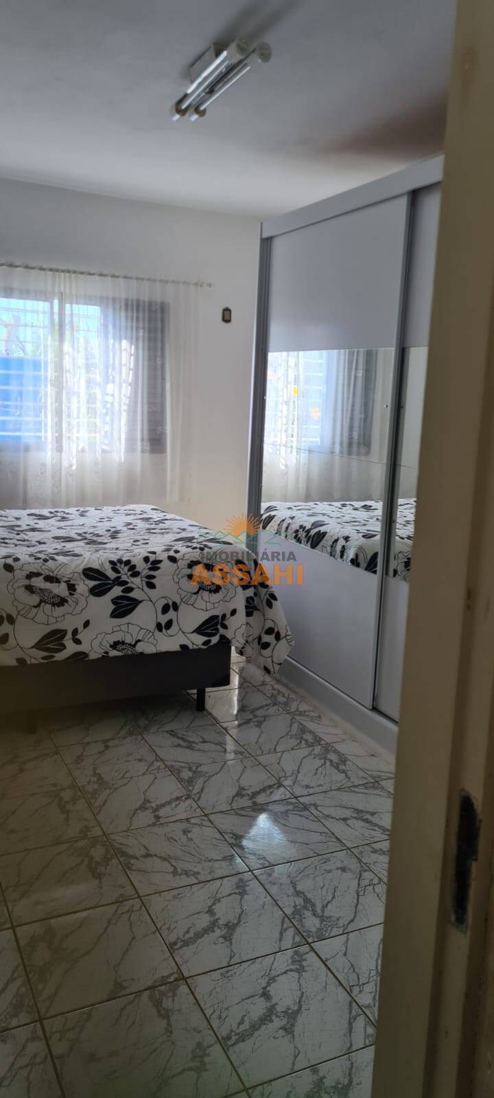 Casa à venda com 4 quartos, 1000m² - Foto 9