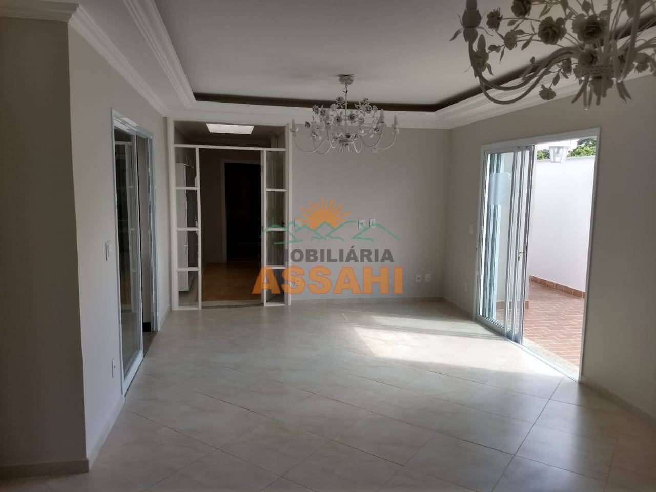 Casa à venda com 3 quartos, 2702m² - Foto 11