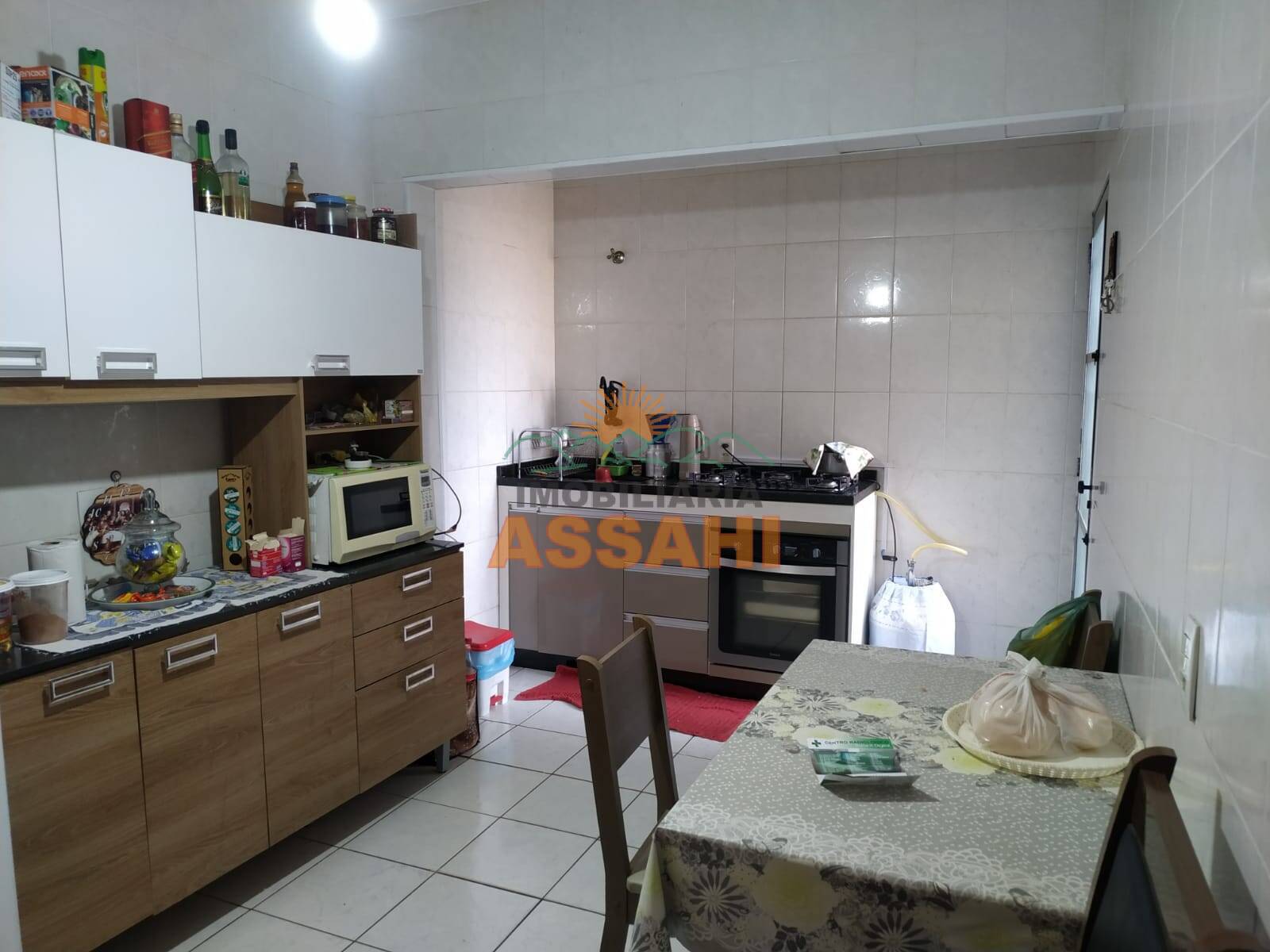 Casa à venda com 3 quartos, 125m² - Foto 1