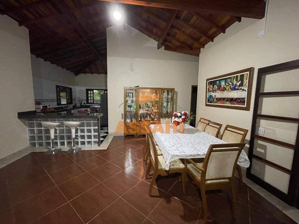 Casa à venda com 4 quartos, 338m² - Foto 7