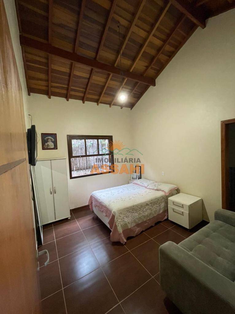 Casa à venda com 4 quartos, 338m² - Foto 8