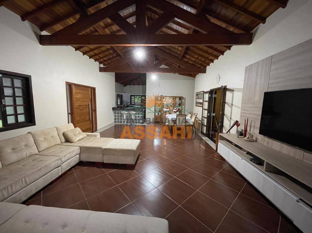 Casa à venda com 4 quartos, 338m² - Foto 6