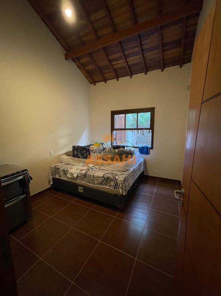 Casa à venda com 4 quartos, 338m² - Foto 11