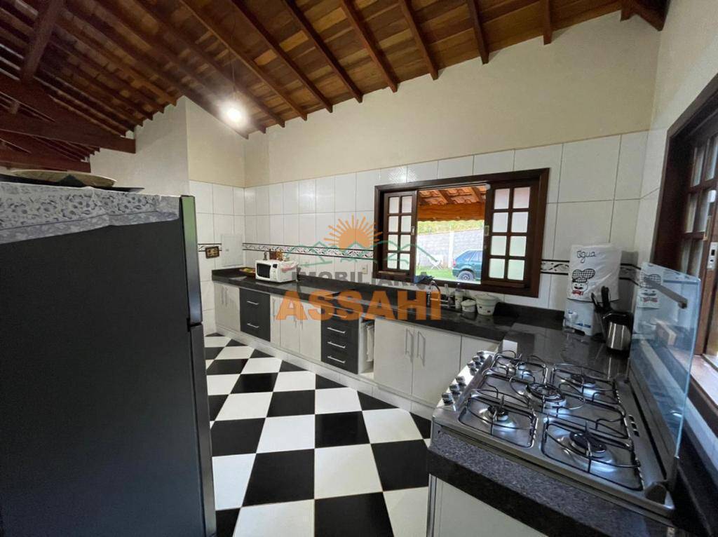 Casa à venda com 4 quartos, 338m² - Foto 17