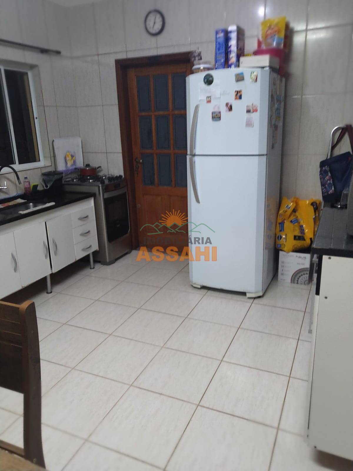 Casa à venda com 2 quartos, 250m² - Foto 2