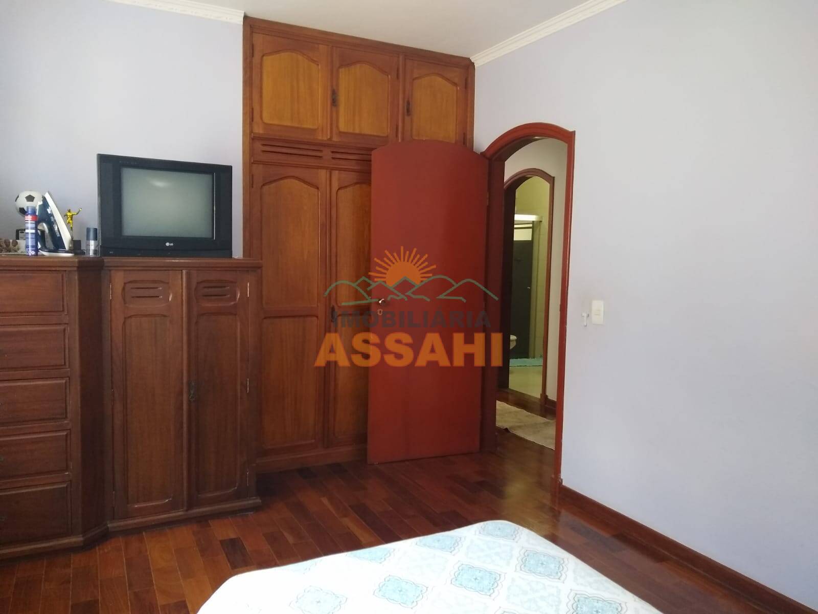 Casa à venda com 3 quartos, 250m² - Foto 10